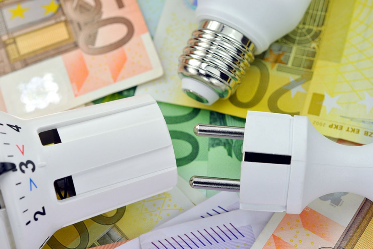 Foto: Geld und Lampe